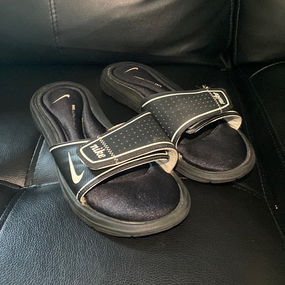 Nike Women’s Comfort Footbed Slides